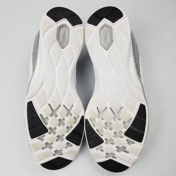 Nike Training Women's In Season TR 6, size 7 - Picture 10 of 16